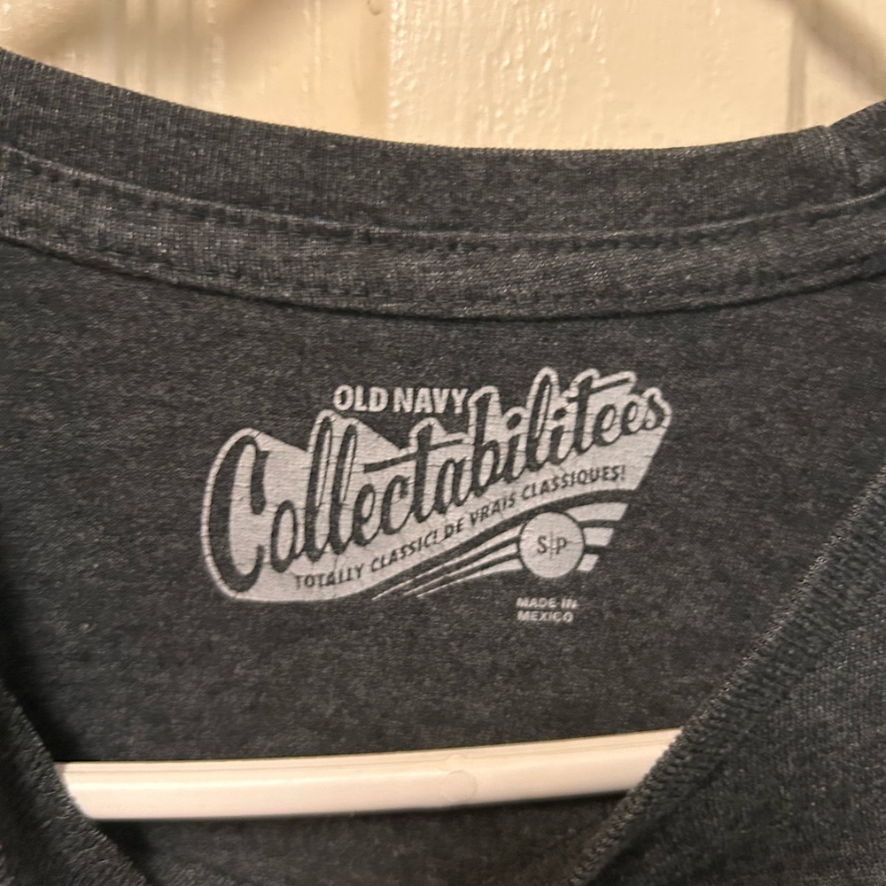 Old Navy Star Wars Tee - Dark Gray and Gold - Picture 2 of 3